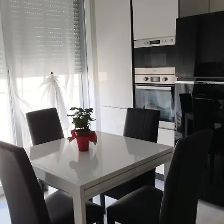 Pindemonte 52 Appartament Apartment Quartu SantʼElena